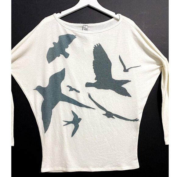 New Go Couture Flocking Birds Print Tunic Sweater - Picture 4 of 8